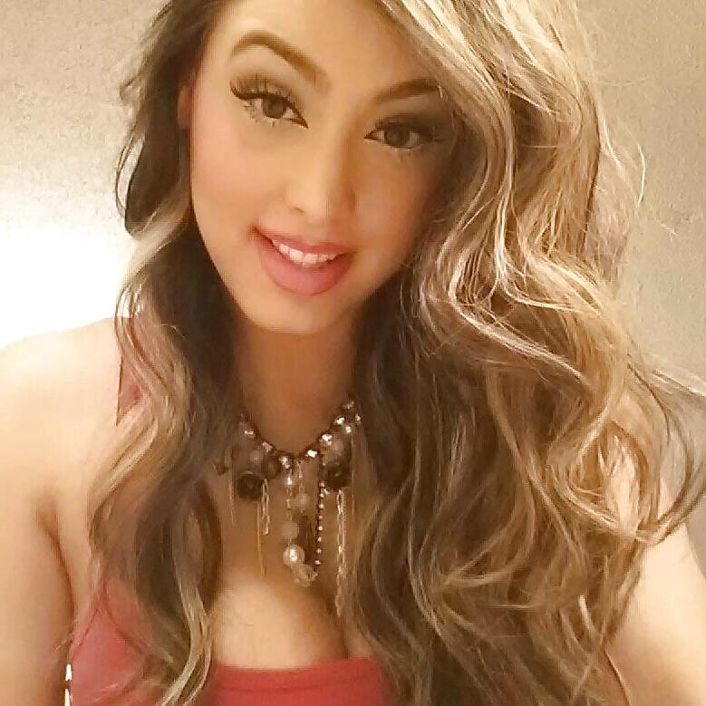 21P Young gorgeous Latina milf huge rack