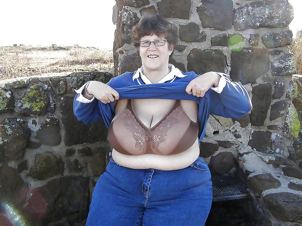 8P Vollbusige BBW-Reife