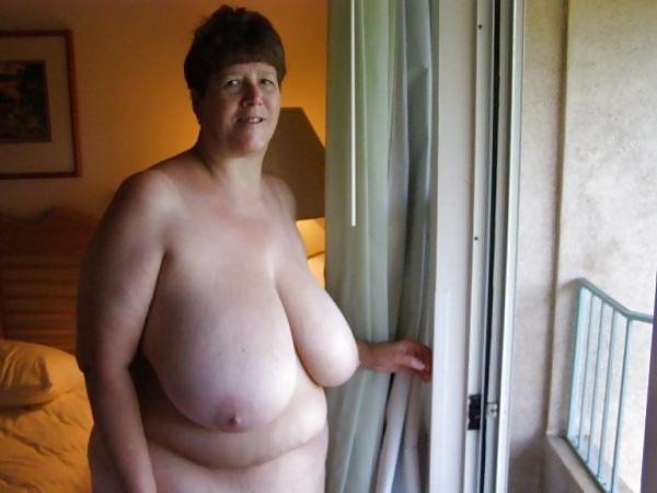 8P Vollbusige BBW-Reife