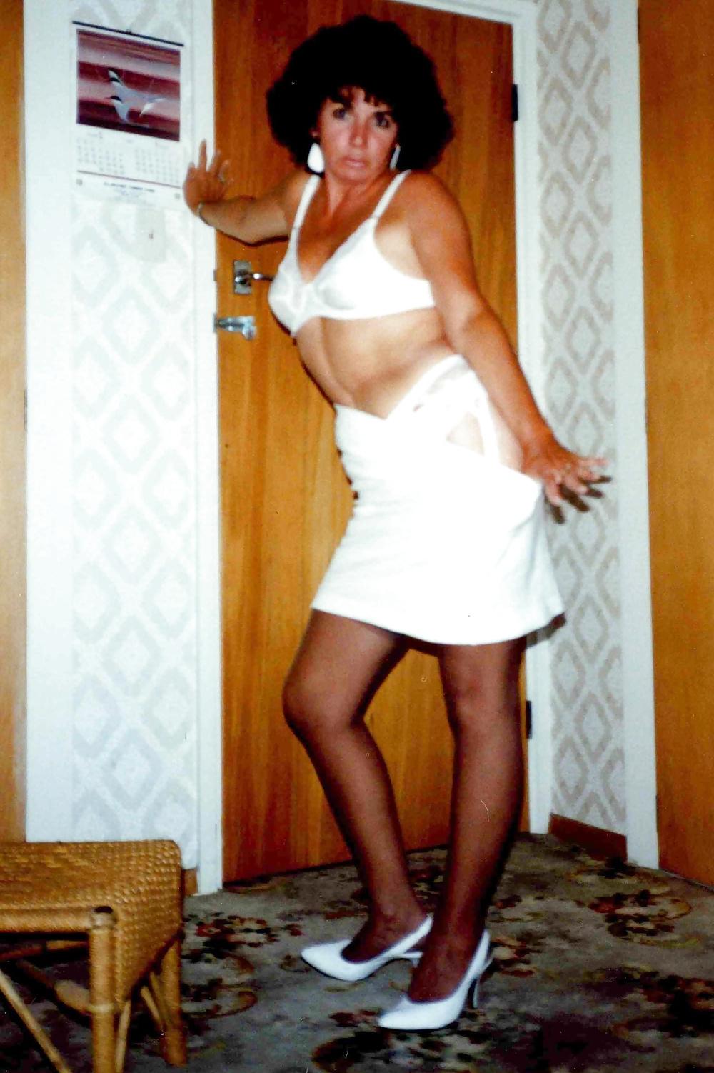 25P Gorgeous MILF