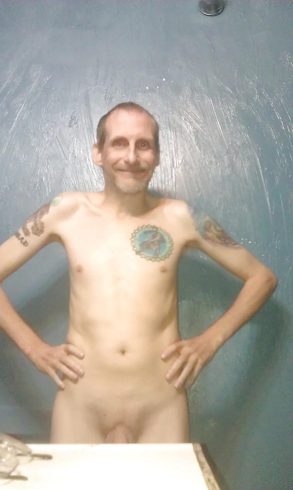 4P Me naked in public
