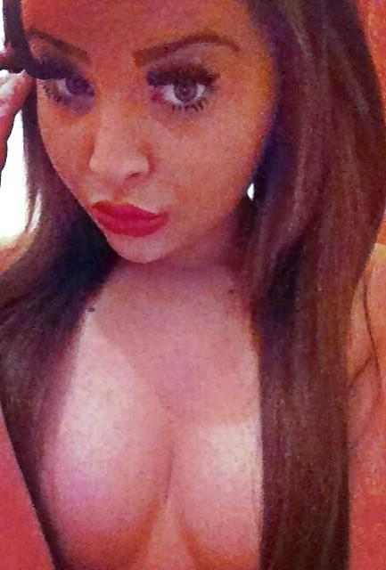 14P Even More Sexy British Girls!