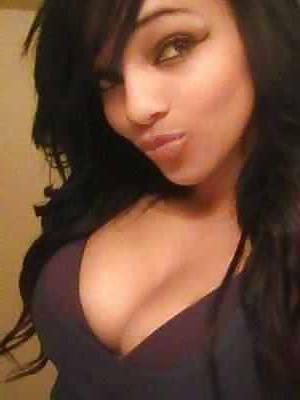 25P Gorgeous Young And Horny Latinas