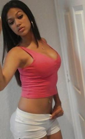 25P Gorgeous Young And Horny Latinas