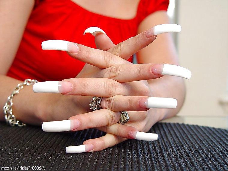25P Long fingernail fetish