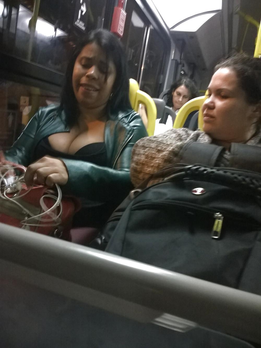 25P SDRUWS2 PEITOS E DECOTES BOOBS AND CLEAVAGE