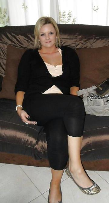4P Hot Blonde British MILF