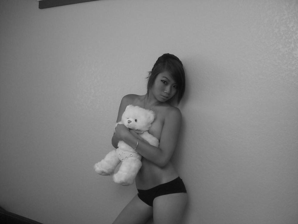 25P A Day of a Lovely Asian Girl.