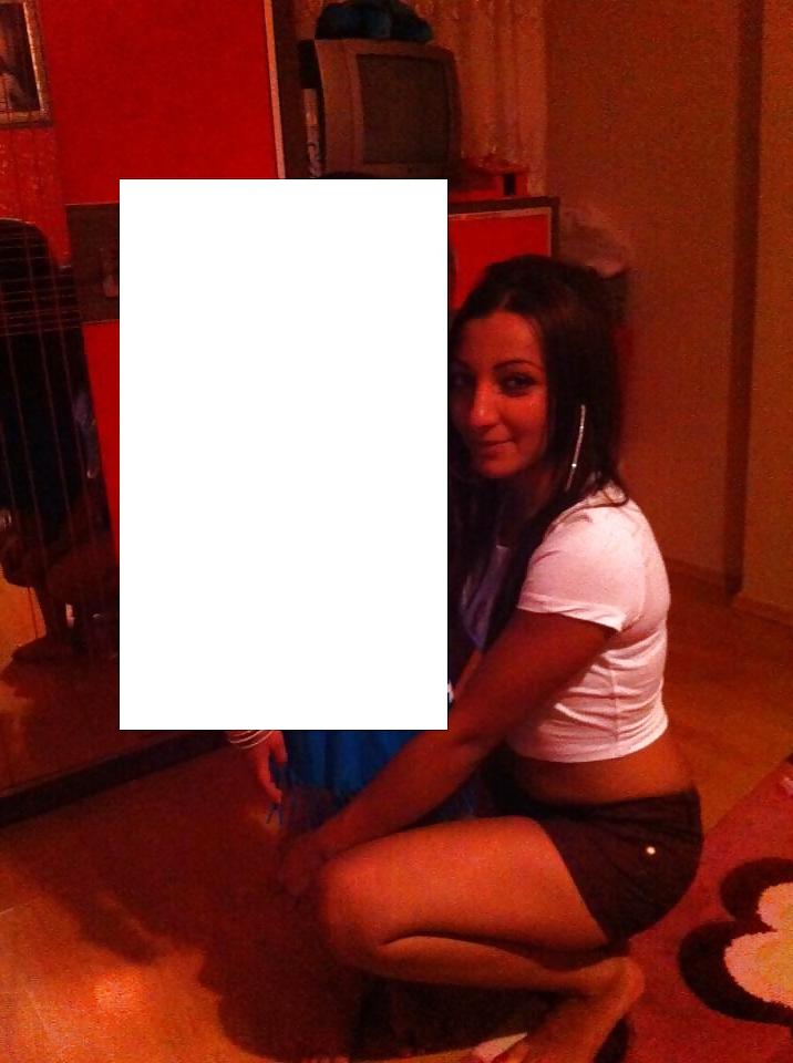 11P Sexy Turkish Slut Sebiha