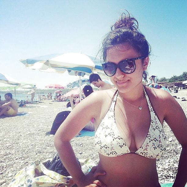 7P Turkish teen girl Selma