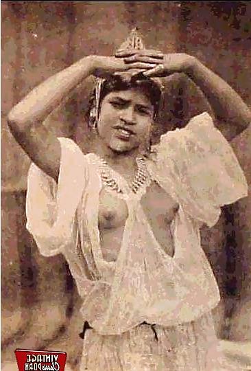 12P Some vintage classic porn Pics