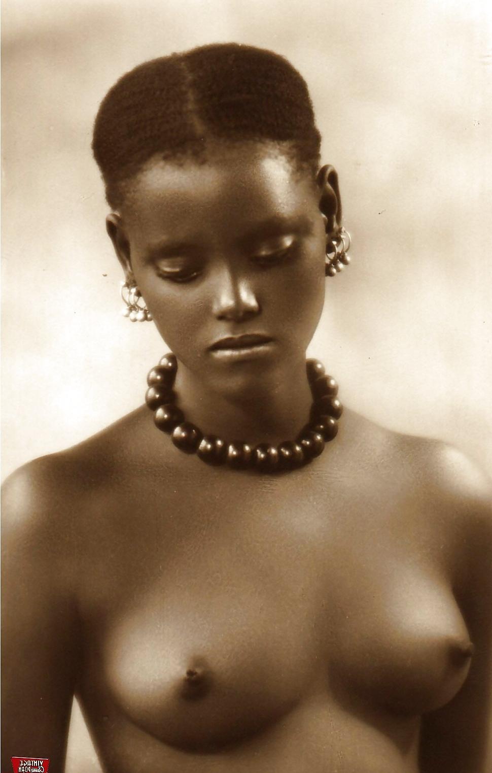 12P Some vintage classic porn Pics