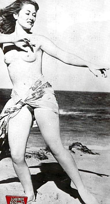 12P Some vintage classic porn Pics