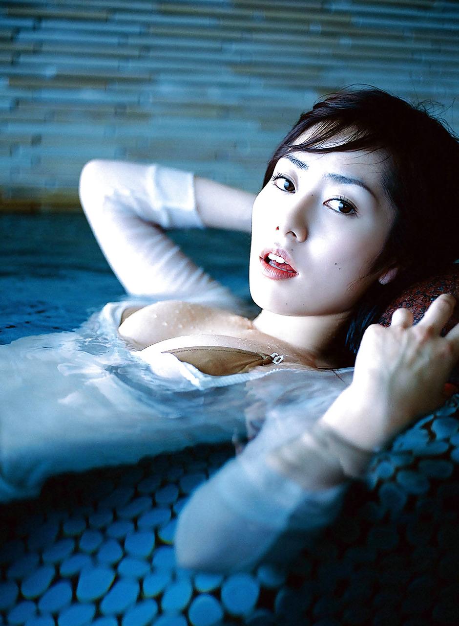 22P Asian beauty...