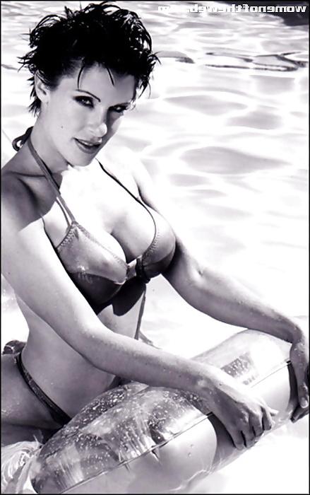 25P Gorgeous Shauna O'Brien