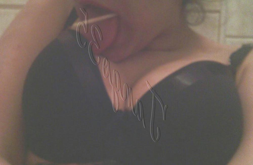 25P Turkish Sexy Babe Tugce