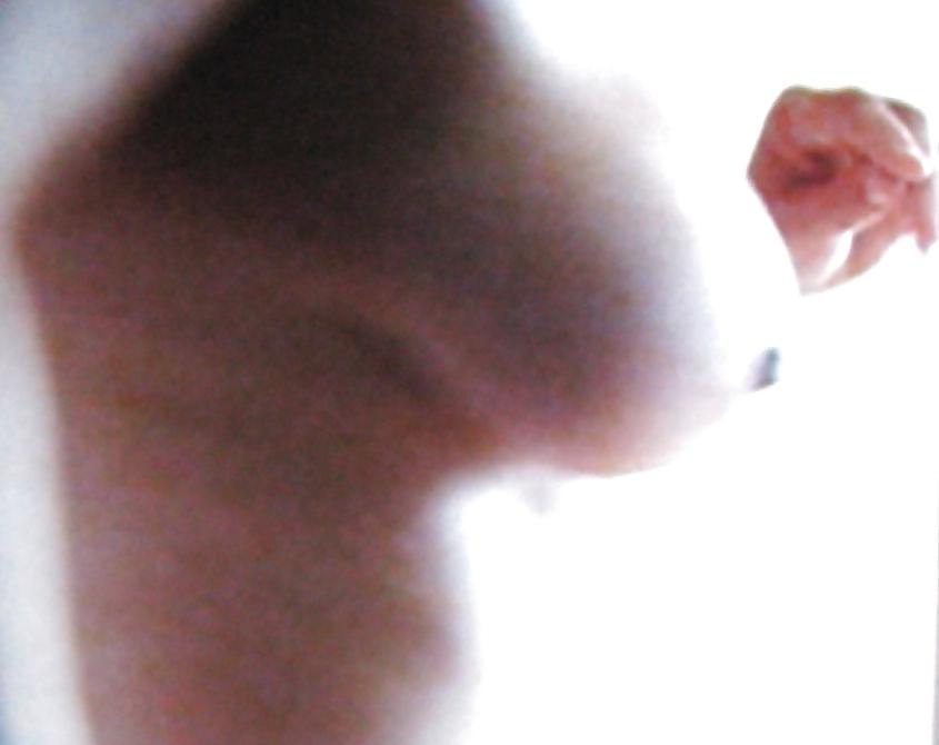 25P Michelle's amazing cleavage and tit again.....