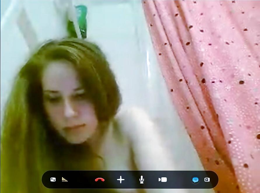 21P AN Skype shower.