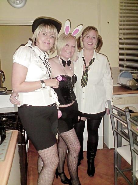 17P Sexy Hot Horny British Blonde Slut MILF