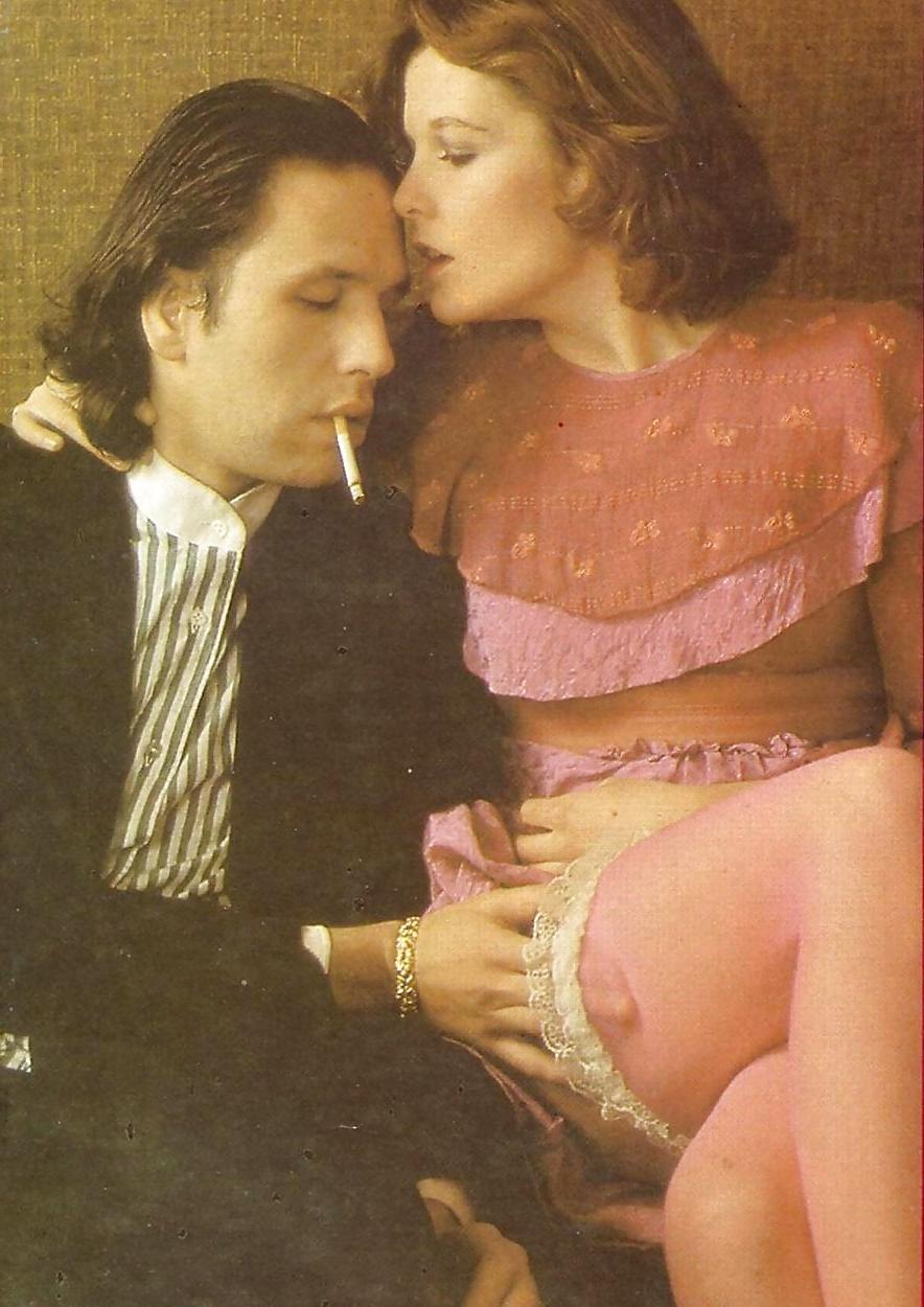 25P SH Retro hot touching and kissing before sex
