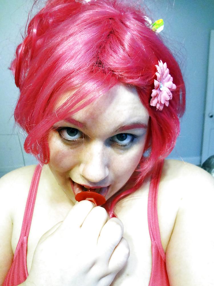 25P BBW cosplayer Skookum shows off her tits and ass