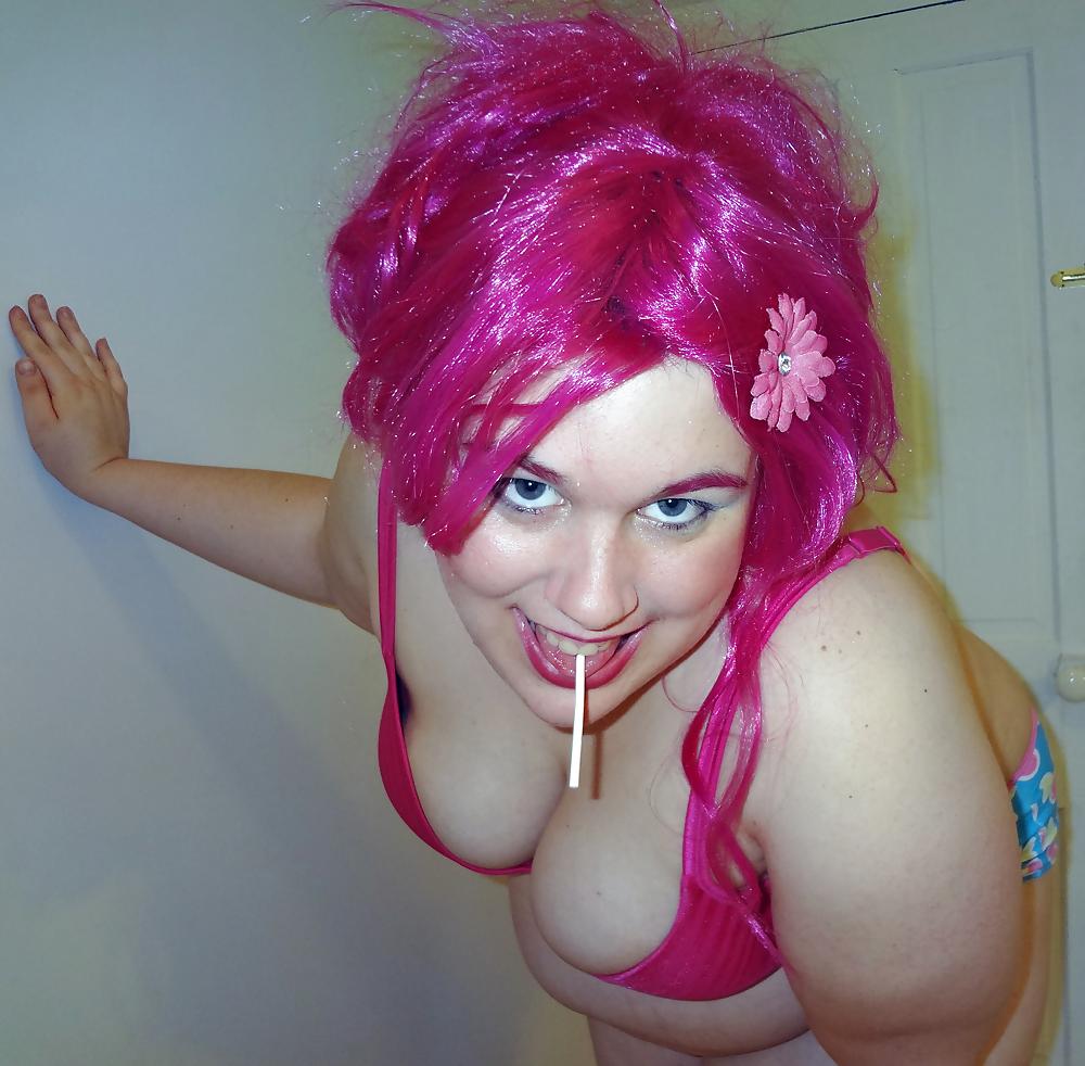 25P BBW cosplayer Skookum shows off her tits and ass