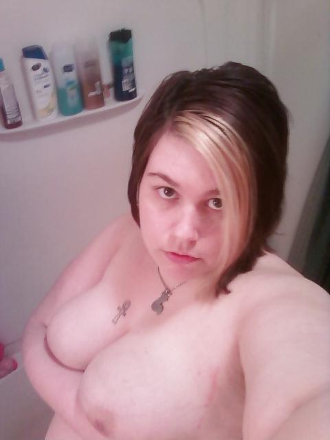 25P BBW cosplayer Skookum shows off her tits and ass