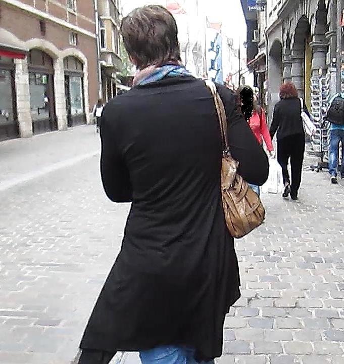 22P Nerdy Chick Rear View
