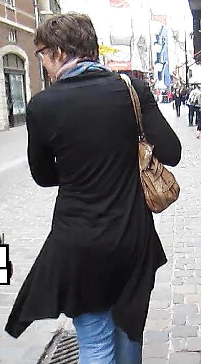 22P Nerdy Chick Rear View