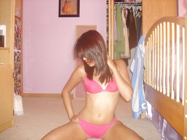 25P Hot Teen in Underwear