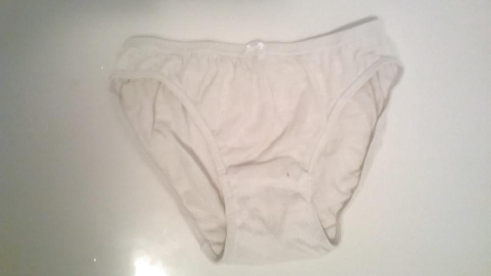 10P Worn panties of a friends girlfriend