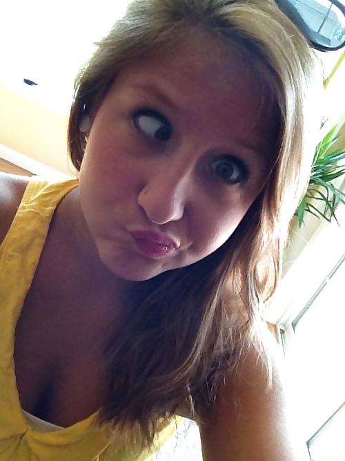 25P Gorgeous goofy girls