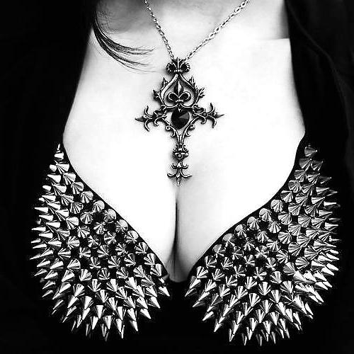 25P Black and White 938!! (Cleavage 1 )