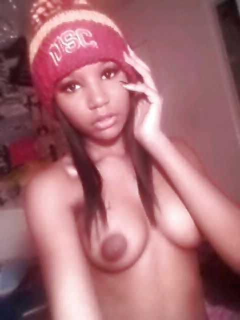 25P Amateur Black Girls 37