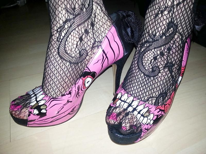 9P PrettyKitty's sexy feet and Iron Fist shoes