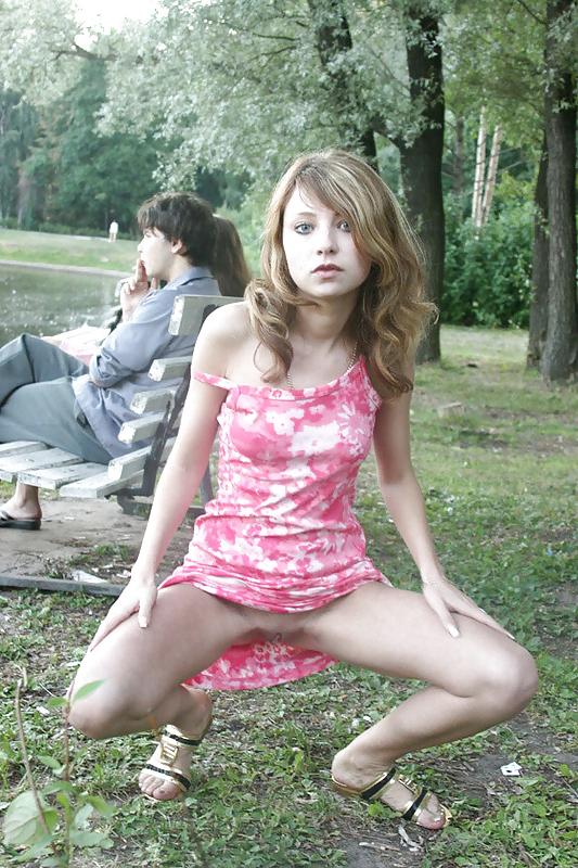 20P Girl flashing in public