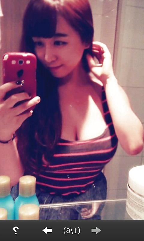 6P Korean Whore Loves Her Pictures