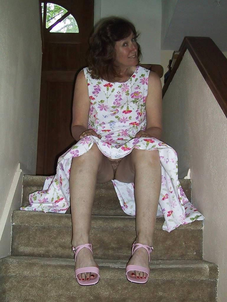 25P Naughty (Mature) Housewifes - Collection #2