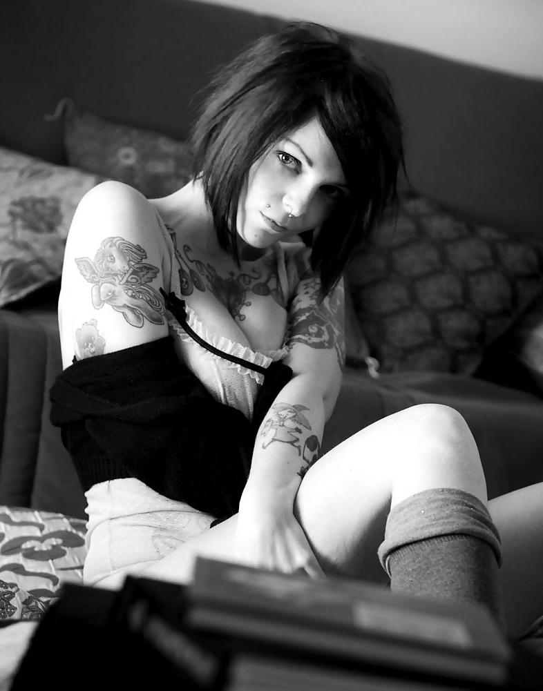 25P Goth style....