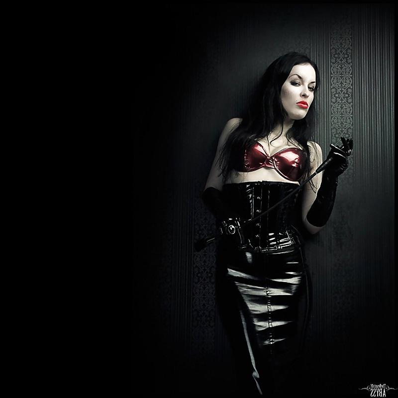 25P Gothic beauties 15