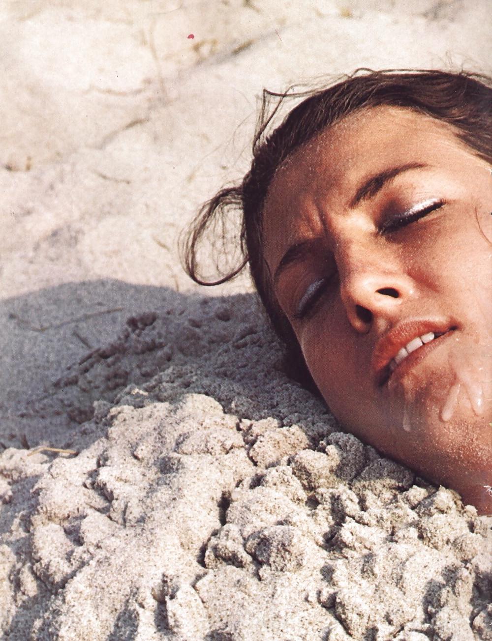 25P Favorite Classic Beach scene