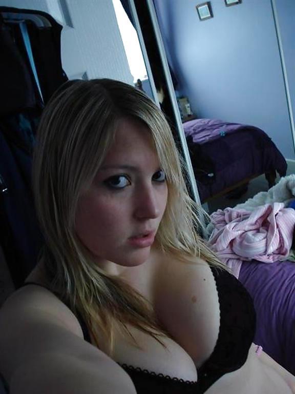 25P Sexy cleavage pics by Ladyfucker666