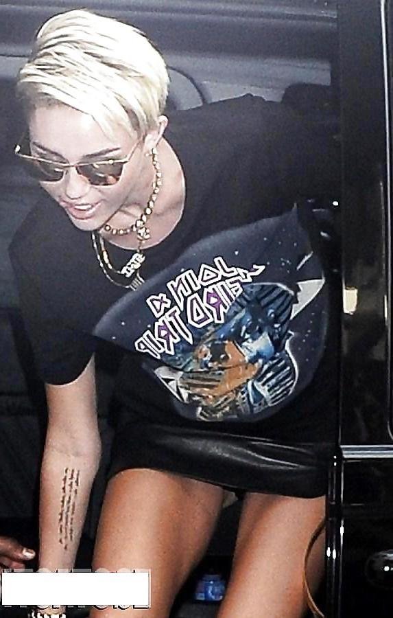 21P Miley Cyrus Sexy slip upskirt shopping in London July 2013