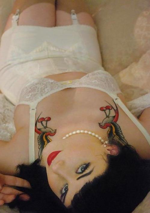 25P Retro Pin-Up Lingerie 3