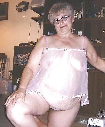 25P Grannies BBW Matures #22