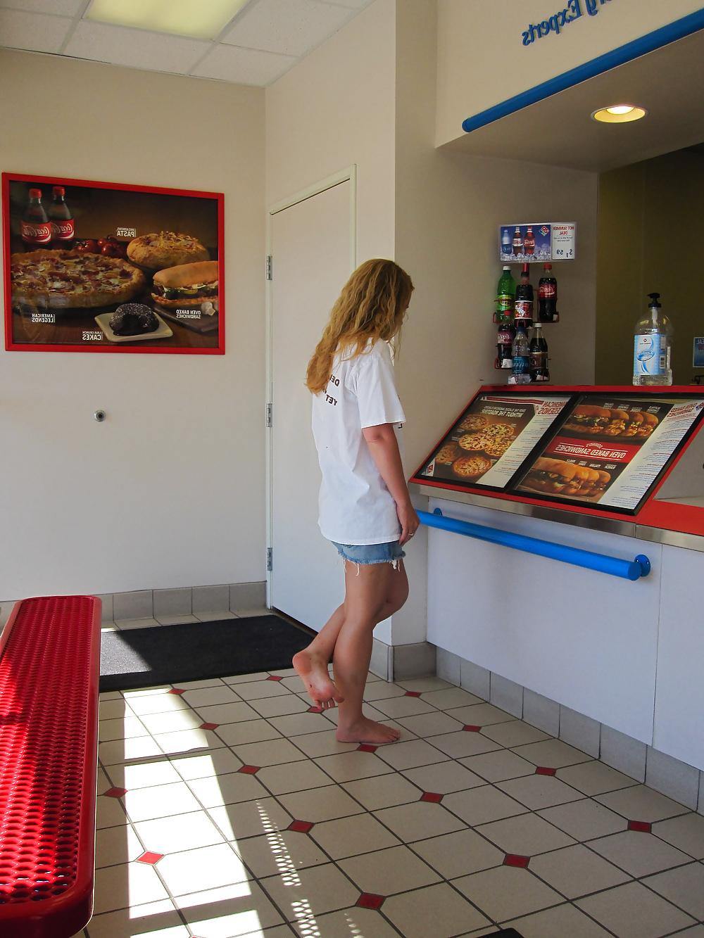 4P Barefoot in public
