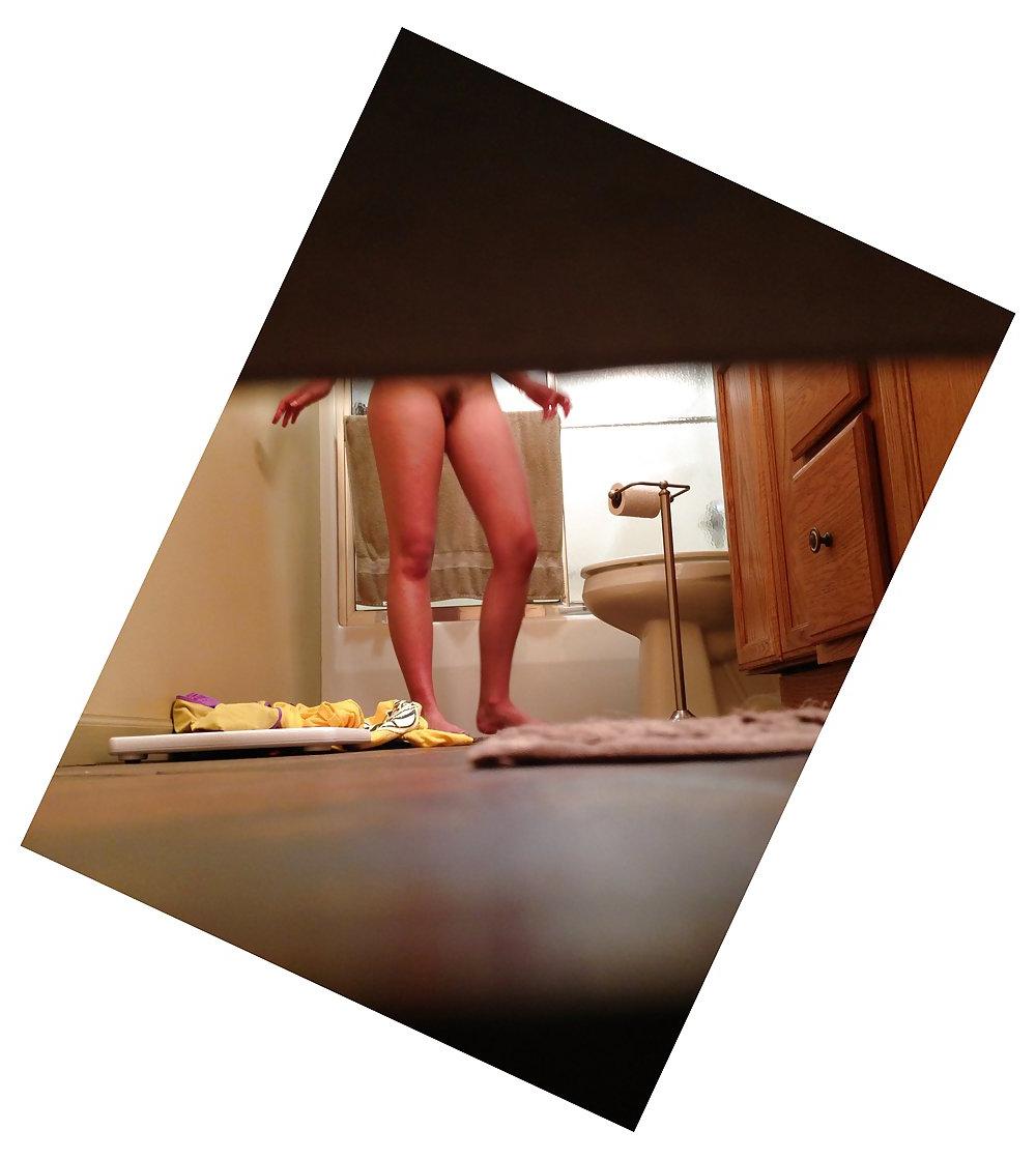 5P Shower Voyeur #2