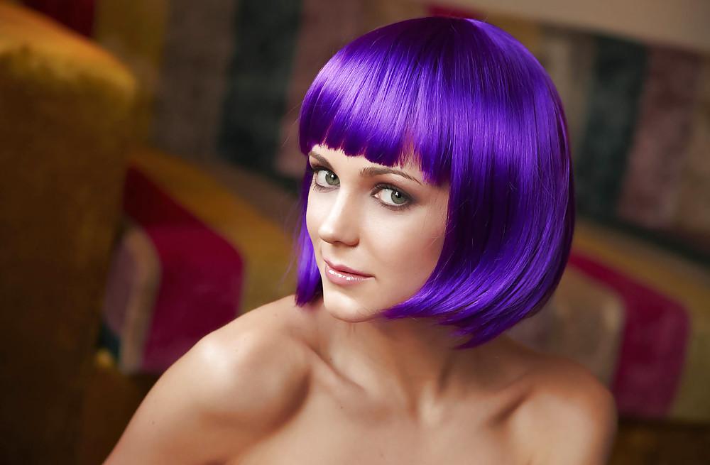 18P Purple Hair