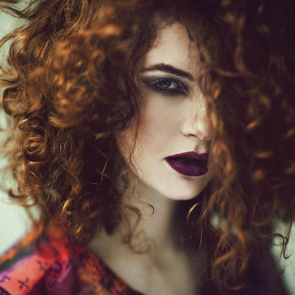 25P Girls with long hair 4