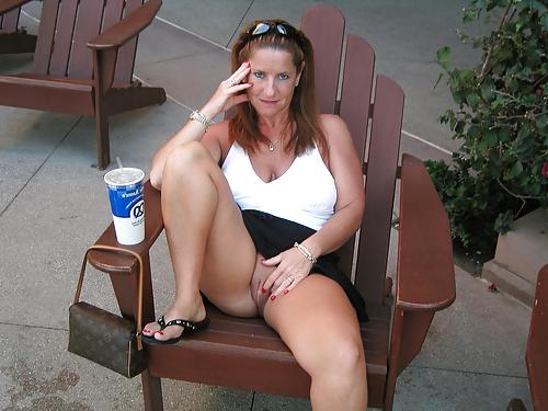 25P Proud In Public Mature Flashers